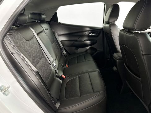 Used 2023 Chevrolet Bolt LT w/ Infotainment Package image 39