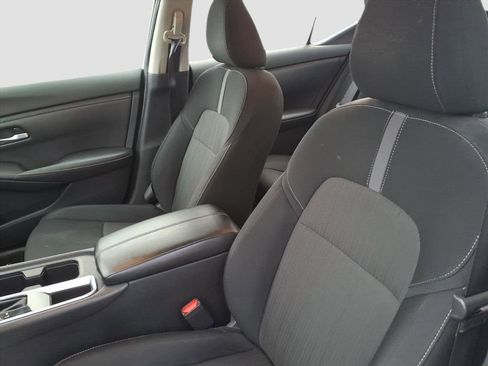 Used 2022 Nissan Sentra SV image 11