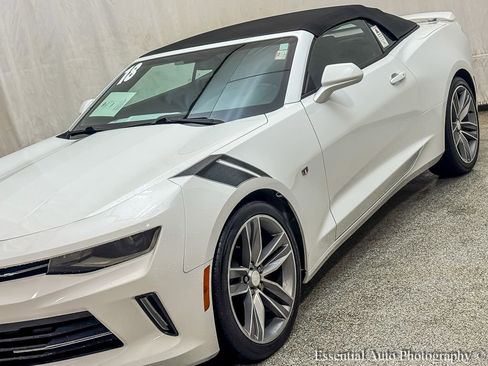 Used 2018 Chevrolet Camaro LT w/ RS Package image 5