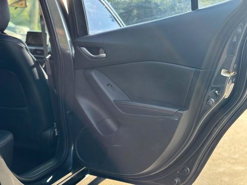Used 2015 MAZDA MAZDA3 i Grand Touring FWD image 35