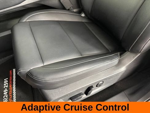 Used 2025 Nissan Murano SV AWD/4WD image 14