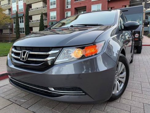 Used 2016 Honda Odyssey SE image 13