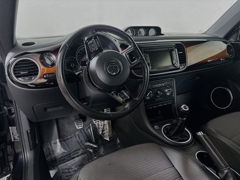 Used 2013 Volkswagen Beetle Turbo Fender image 9