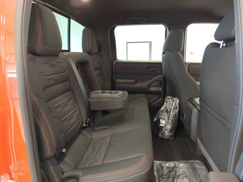 New 2026 Nissan Frontier PRO-4X w/ Pro-4x Convenience Package image 16