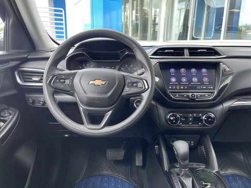 Used 2022 Chevrolet TrailBlazer LT w/ Convenience Package FWD image 15
