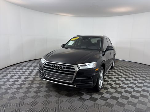 Used 2020 Audi Q5 2.0T Premium Plus image 2