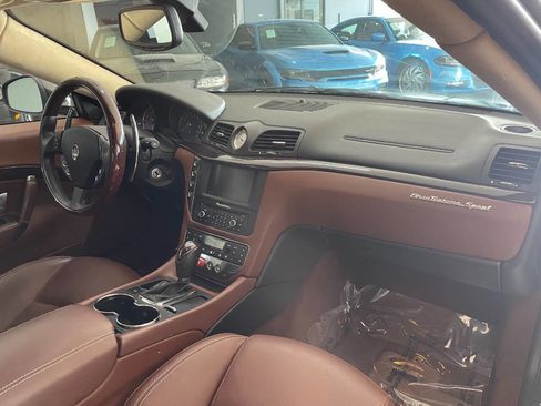 Used 2016 Maserati GranTurismo Sport image 23