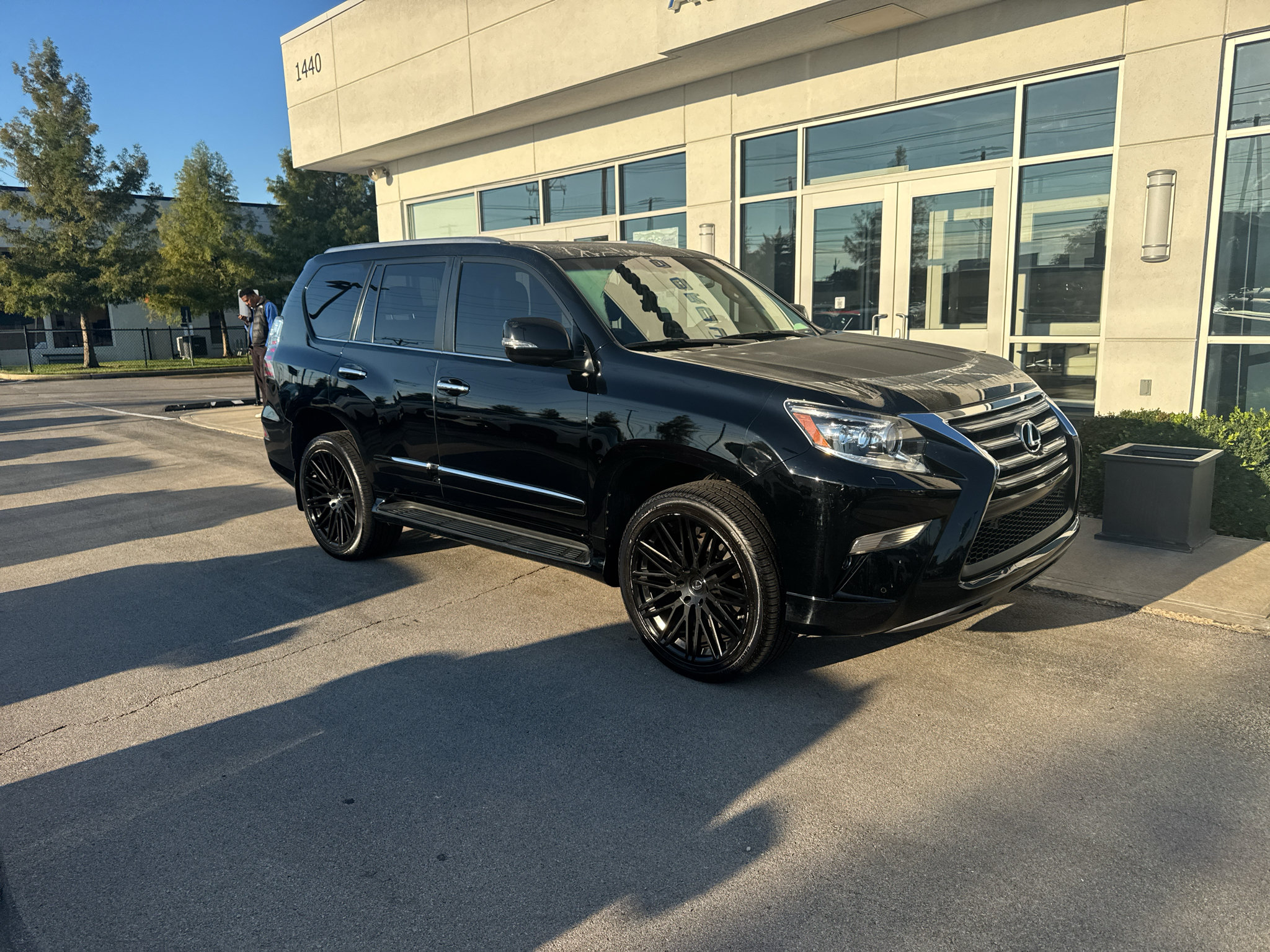 Used 2017 Lexus GX 460 Premium w/ Premium Package AWD/4WD image 1