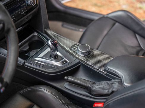 Used 2018 BMW M3 image 23