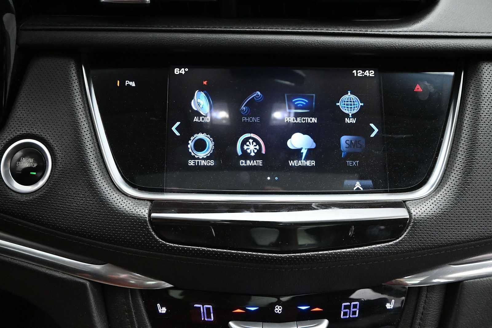 Used 2017 Cadillac XT5 Luxury w/ Driver Awareness Package AWD/4WD image 16