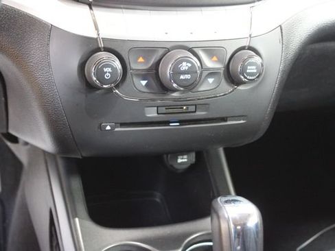 Used 2016 Dodge Journey SXT w/ Blacktop Package FWD image 19