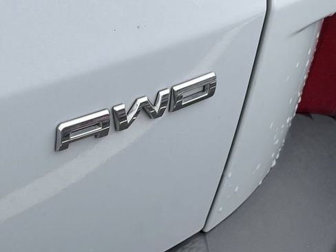 Used 2025 Ford Escape ST-Line Select AWD/4WD image 5