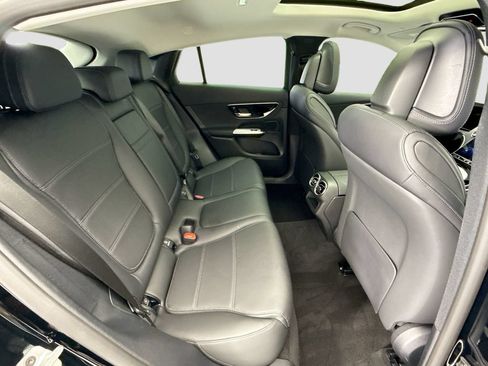 Certified 2025 Mercedes-Benz GLC 300 4MATIC image 21
