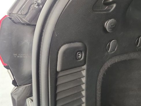 Used 2020 Jeep Grand Cherokee Altitude image 16