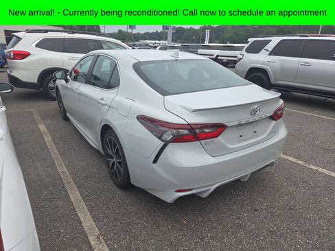 Used 2023 Toyota Camry SE FWD image 7