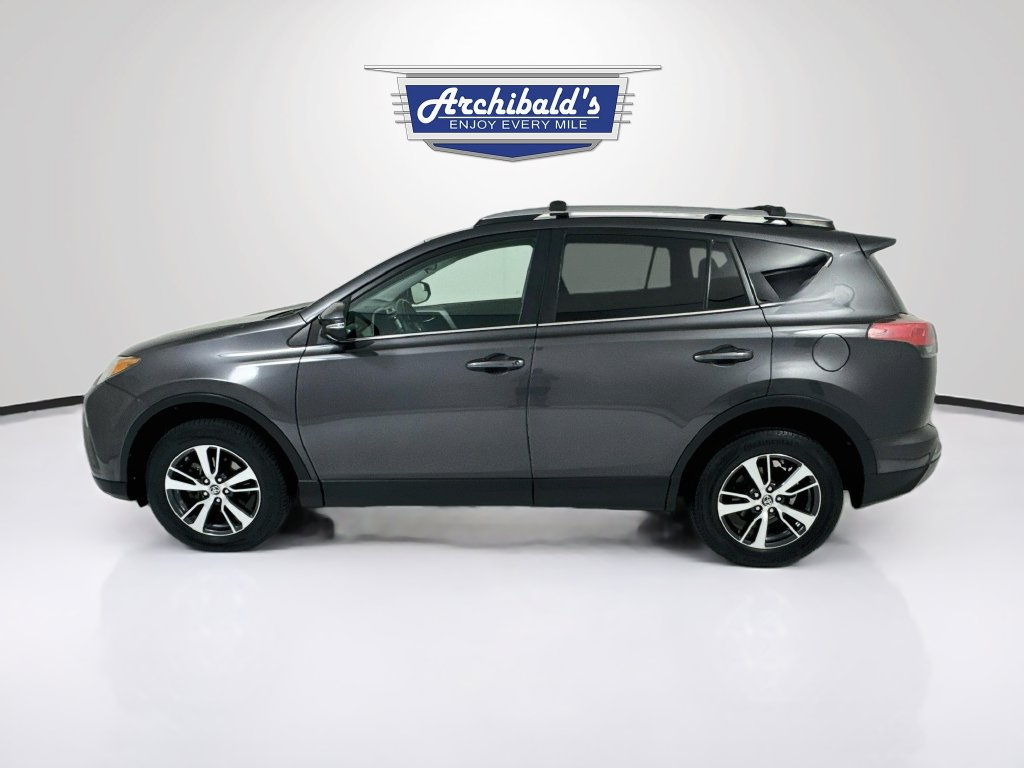 Used 2017 Toyota RAV4 XLE w/ Plus Special Value Package AWD/4WD image 5