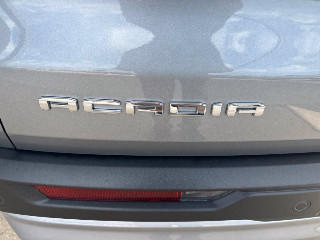 Used 2026 GMC Acadia Elevation FWD image 31