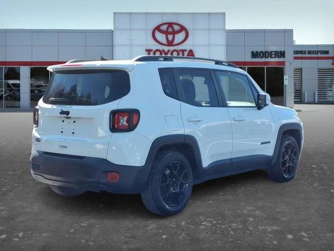 Used 2020 Jeep Renegade Altitude image 7