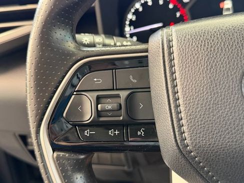 Used 2022 Toyota Tundra SR5 w/ SR5 Convenience Package AWD/4WD image 23