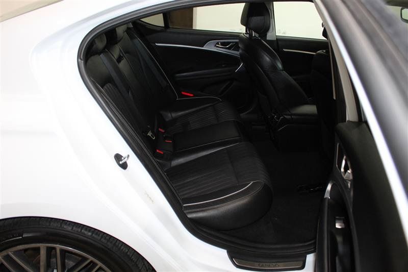 Used 2019 Genesis G70 2.0T Advanced w/ Elite Package RWD image 28