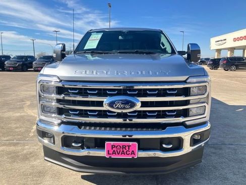 Used 2024 Ford F250 Lariat w/ Lariat Ultimate Package image 2