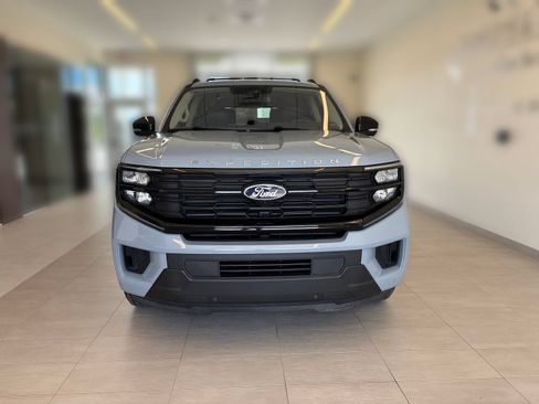 Certified 2025 Ford Expedition Max Active AWD/4WD image 5