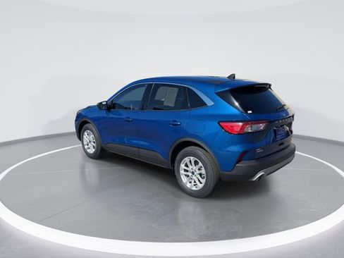 Certified 2022 Ford Escape SE w/ Cold Weather Package AWD/4WD image 5