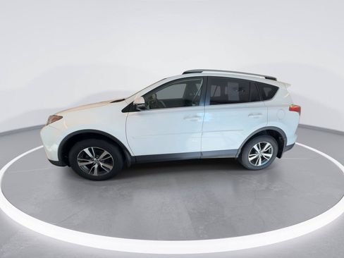 Used 2018 Toyota RAV4 XLE w/ Plus Extra Value Package AWD/4WD image 4