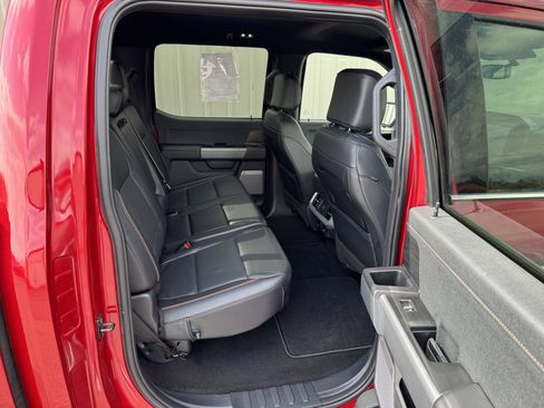 Used 2024 Ford F150 Lariat AWD/4WD image 33