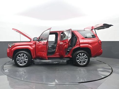 Used 2026 Toyota 4Runner Limited AWD/4WD image 33