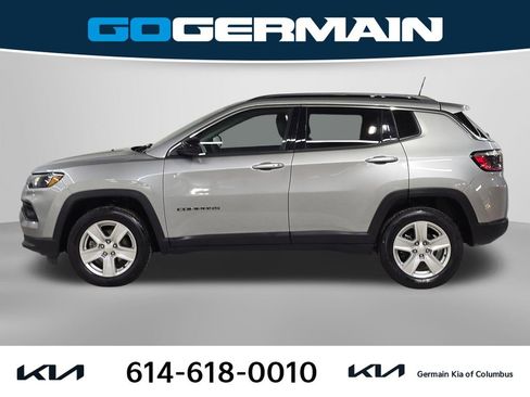 Used 2022 Jeep Compass Latitude image 12