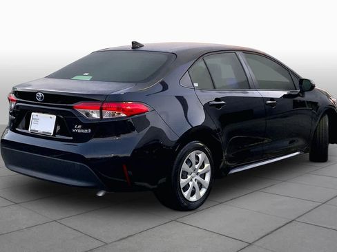 Used 2024 Toyota Corolla LE FWD image 11