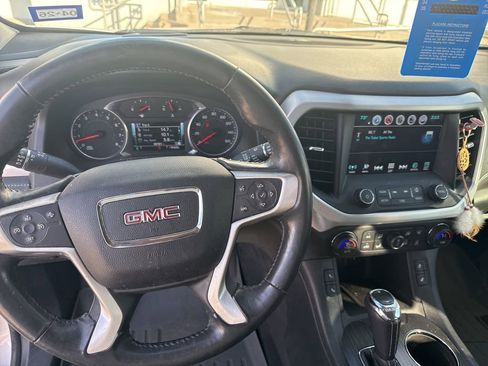 Used 2017 GMC Acadia SLT image 14