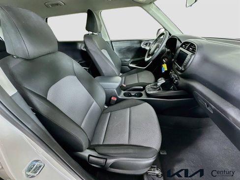 Certified 2024 Kia Soul LX image 25
