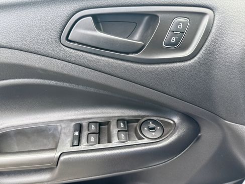 Used 2019 Ford Escape S FWD image 22