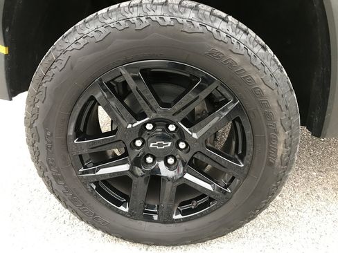 Used 2024 Chevrolet Colorado Trail Boss w/ LPO, Skid Plate Package image 9