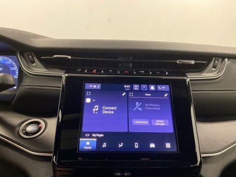 Used 2025 Jeep Grand Cherokee Laredo X w/ Luxury Tech Group I image 10