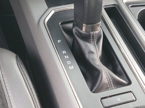 Used 2019 Ford F150 Raptor w/ Equipment Group 802A Luxury image 12