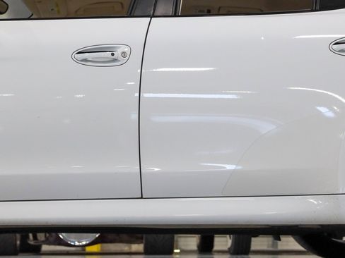 Used 2013 Porsche Panamera AWD/4WD image 18