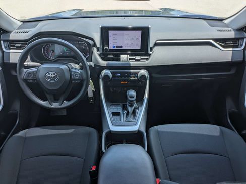 Used 2024 Toyota RAV4 LE FWD image 16