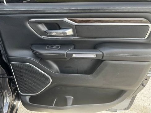 Used 2020 RAM 1500 Laramie AWD/4WD image 15