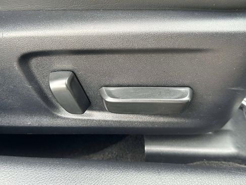 Used 2023 Lexus IS 500 image 28