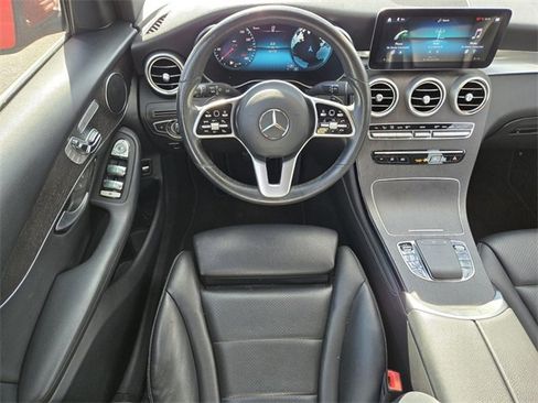 Used 2020 Mercedes-Benz GLC 300 4MATIC image 12