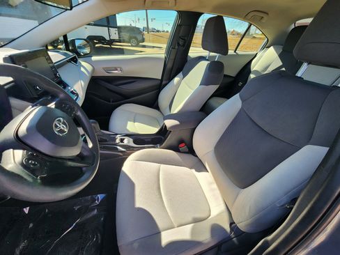 Used 2021 Toyota Corolla L image 17