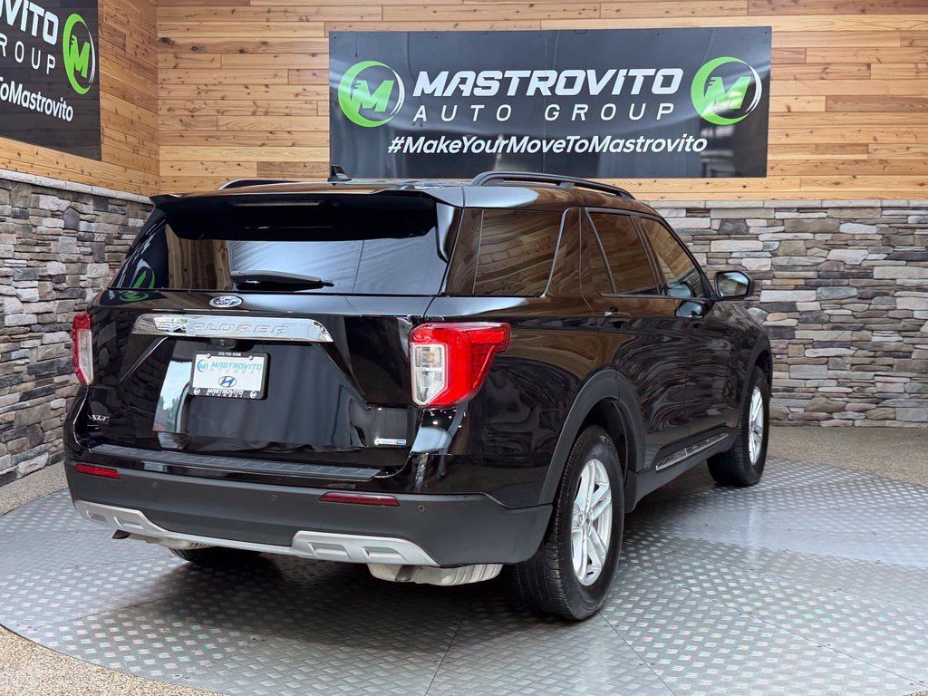Used 2020 Ford Explorer XLT w/ Equipment Group 202A AWD/4WD image 18