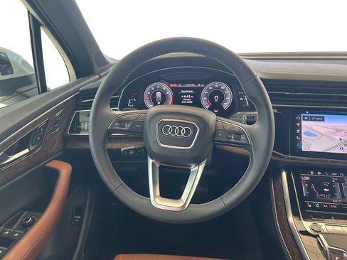 Used 2025 Audi Q7 3.0T Prestige AWD/4WD image 13