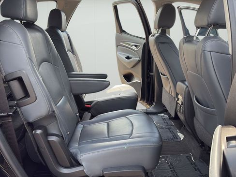 Used 2019 Buick Enclave Essence FWD image 15
