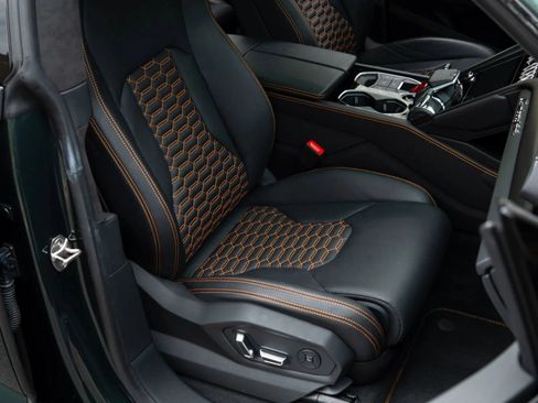 Used 2024 Lamborghini Urus S AWD/4WD image 31