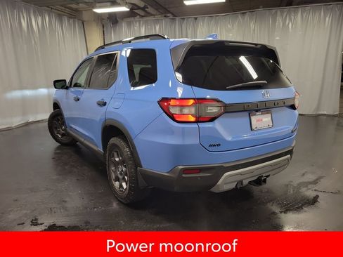 Used 2024 Honda Pilot TrailSport image 6