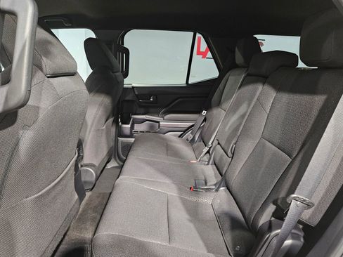 Certified 2025 Toyota 4Runner SR5 AWD/4WD image 35
